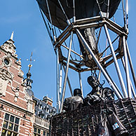 Leuvense Universiteitsbibliotheek / Centrale bibliotheek en de Ballon van de Vriendschap te Leuven, België
